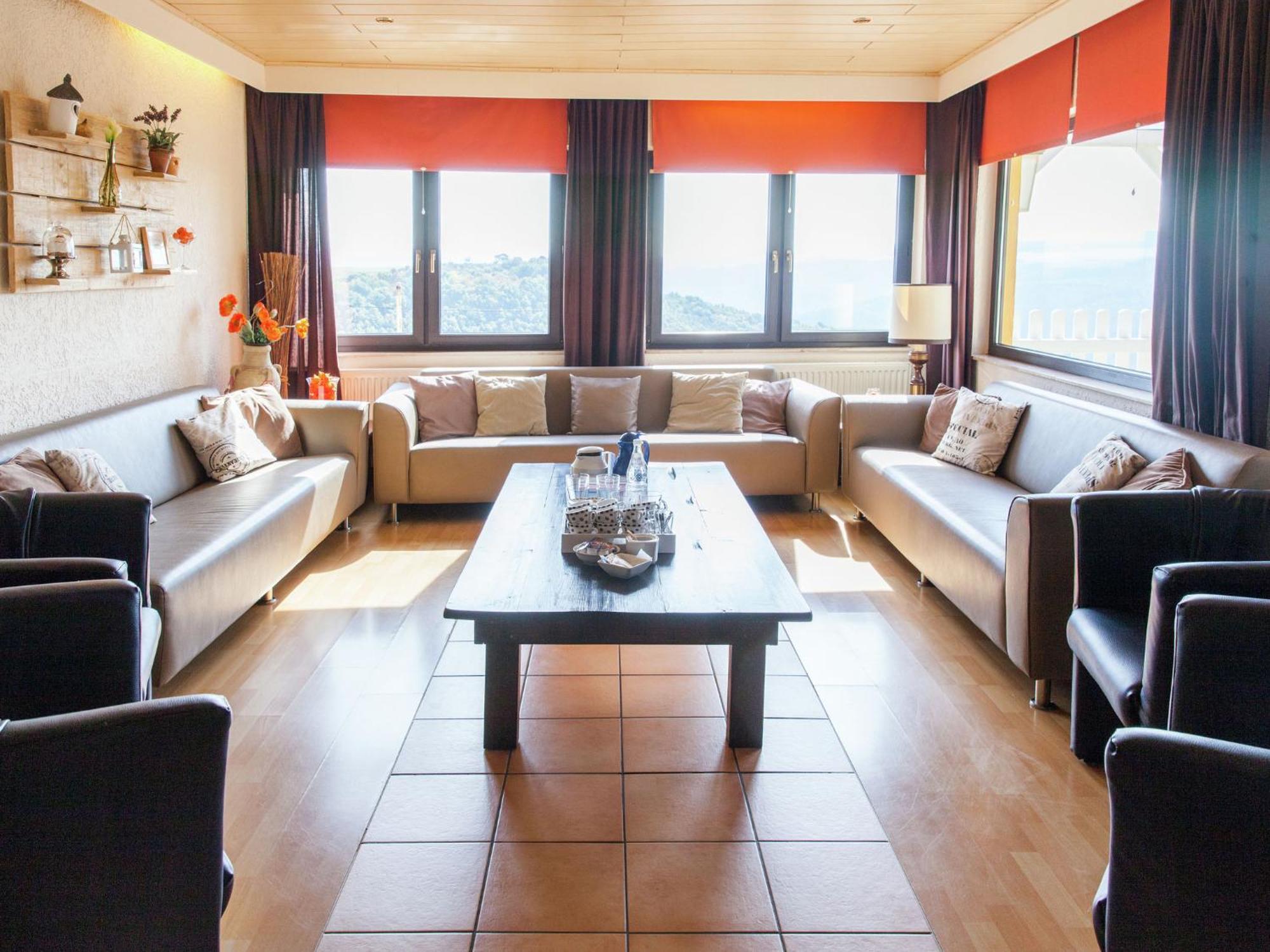 Beautiful Holidayhome With Sauna And Terrace Harscheid Εξωτερικό φωτογραφία